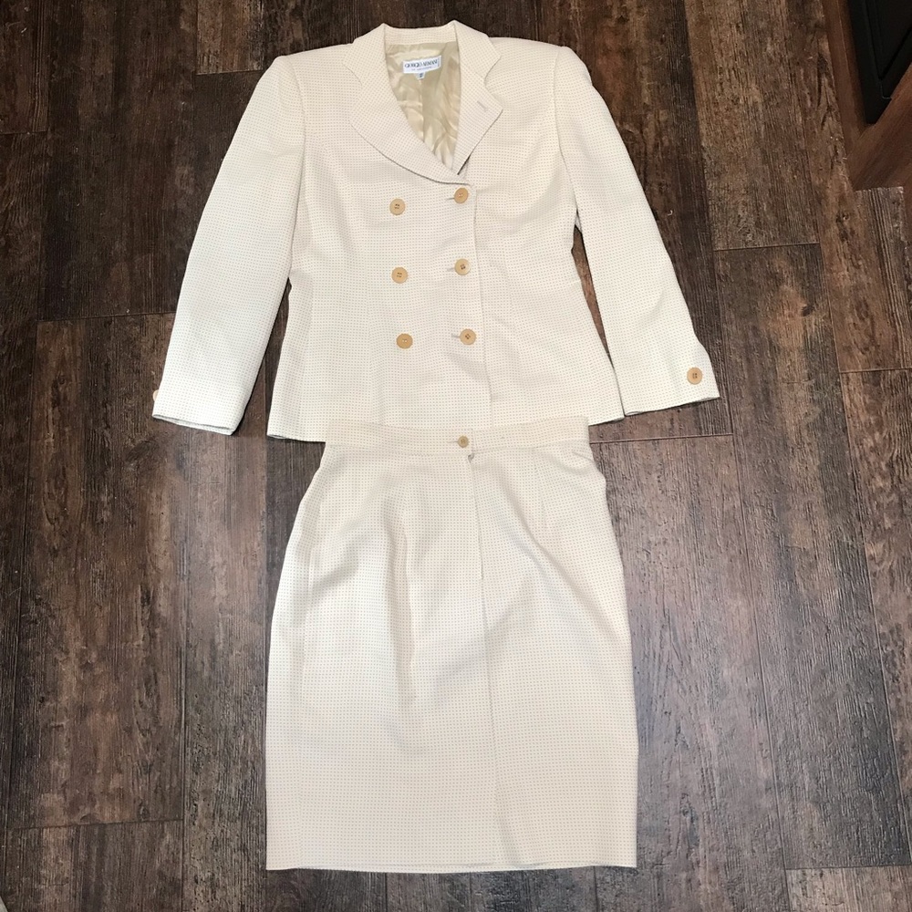 Giorgio Armani Women’s Two Piece Suit Collezioni